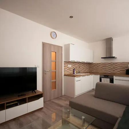 Maytex - V 46m2 Apartmáne S Balkónom *