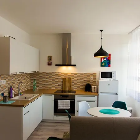 Maytex - V 46m2 Apartmane S Balkonom Διαμέρισμα